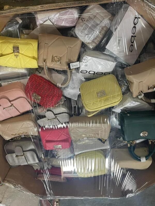 Woman Handbags Pallet - Image 9